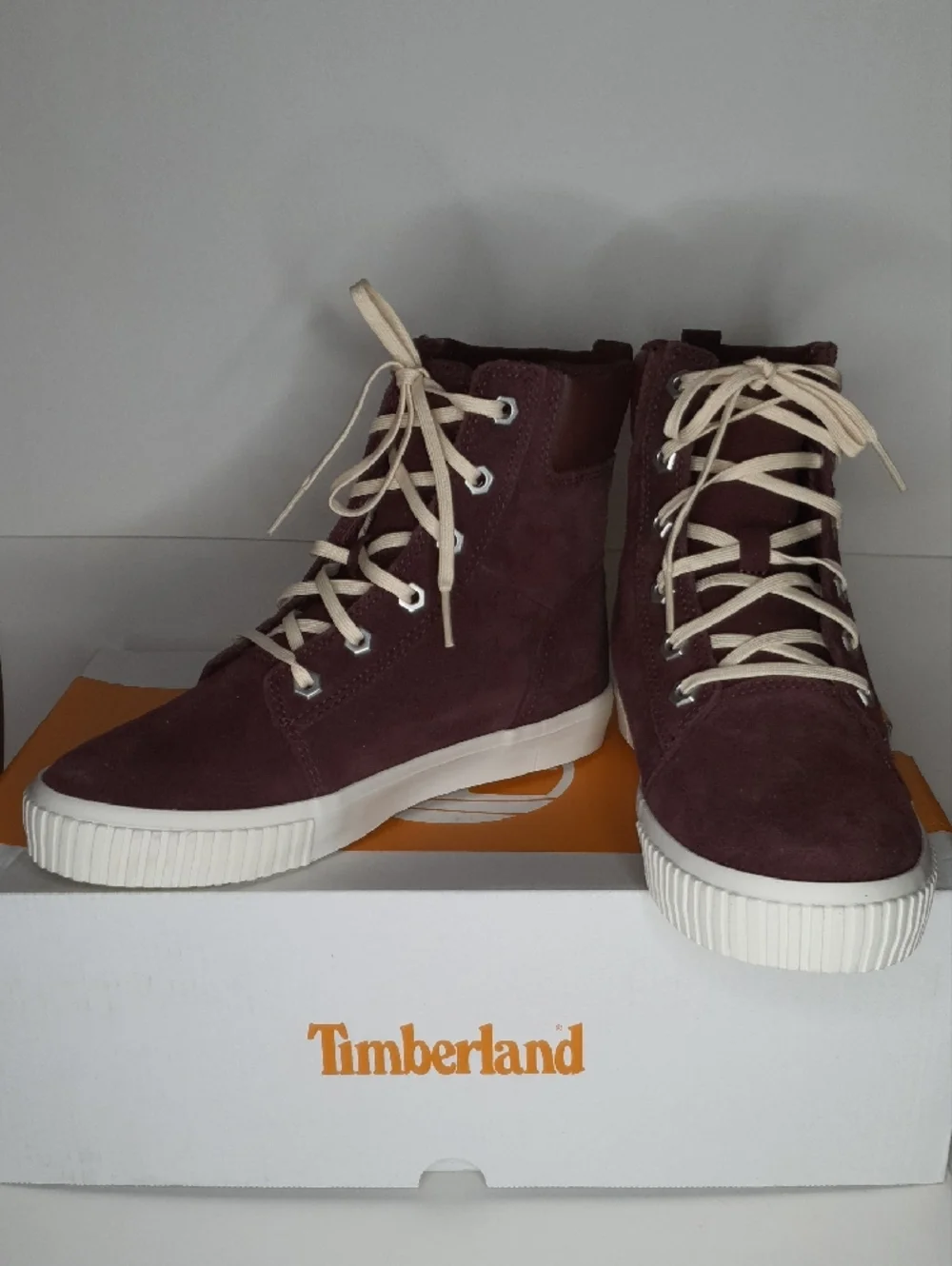 TIMBERLAND Skyla Bay Suede Boots Dark Burgundy NWT + FREE GIFT - Picture 1 of 7